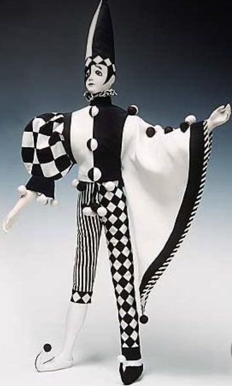 Jester Astethic, Jester Outfit Design, Jester Clothing, Jester Fashion, 80s Clown, Clown Fashion, Pierrot Costume, Harlequin Clown, Pierrot Clown