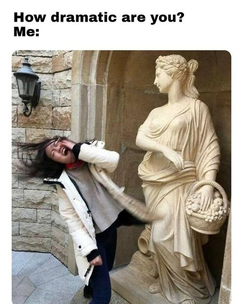 Funny-Classical-Damn-Paintings-Modern-Captions Fun With Statues, Sms Humor, 밈 유머, People Having Fun, Instagram V, Humor Videos, Dc Memes, Random Memes, 웃긴 사진