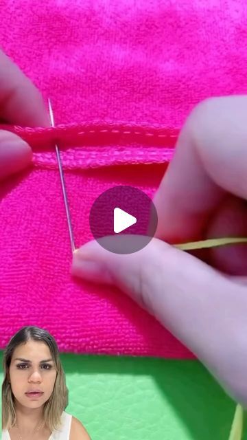 Vanessa Oliveira on Instagram: "Créditos @sewing_for_beginners" How To Hand Sew A Seam, Hand Sewing Hacks Alterations, Sewing Alterations Tips And Tricks, How To Hand Sew, Hand Sewing Projects For Beginners, Sewing Hacks Alterations, Hand Sewing Hacks, Zip Sewing, Mending Hacks