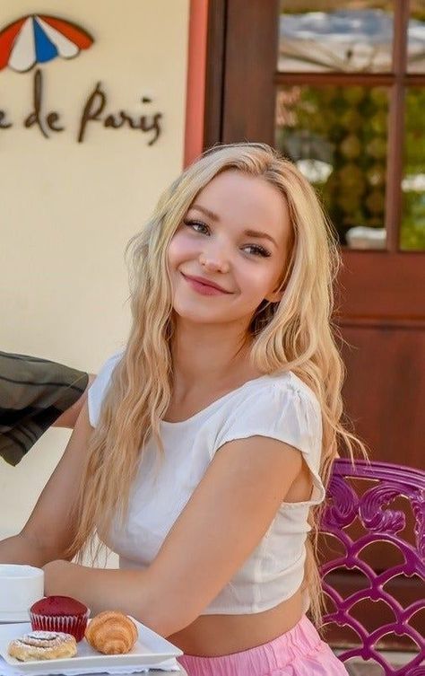 Nicki Minaj, Lucy Hale, Dave Cameron, Dove Cameron Style, Liv And Maddie, Dove Cameron, American Beauty, Woman Crush, Beautiful Celebrities