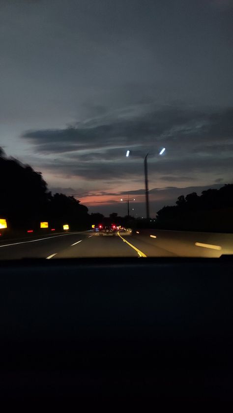 Tumblr, Dark Sunsets Aesthetic, Black Sunset Aesthetic, Roads At Night Aesthetic, Trip Asthetic Picture, Road Trip At Night Aesthetic, Road Aesthetic Pictures, Dark Road At Night, Road Dark Aesthetic