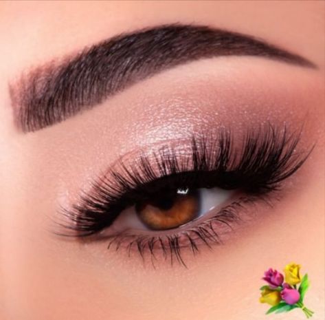 Brownish Pink Eyeshadow, Makeup Ideas Blush Pink, Pink And Silver Natural Makeup, Eye Makeup With Hot Pink Dress, Easy Light Pink Eyeshadow Looks, Basic Pink Eyeshadow, Quinceañera Makeup Ideas Natural Pink, Pinkish Eyeshadow Looks, Making Mauves Colourpop Looks