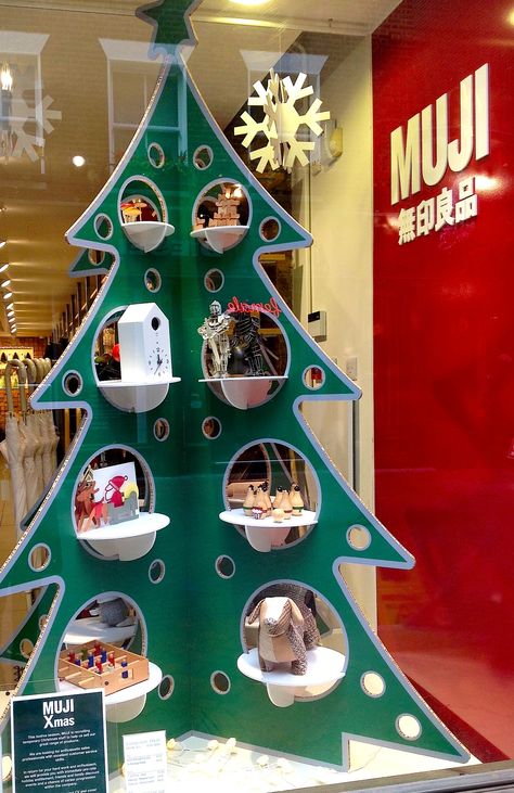 It's #Christmas in #Carnaby at Muji. Christmas Display Retail, Christmas Pop Up Shop, Christmas Store Displays, Christmas Showcase, Toy Donation, Pet Store Design, Christmas Retail, Christmas Shop Window, Christmas Advertising