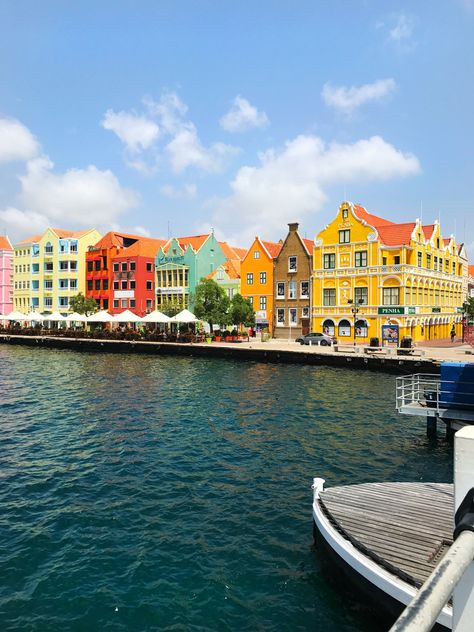 Exploring Willemstad, Curaçao: Photo Diary - A World Uncharted Curacao Aesthetic, Curacao Willemstad, Nails Moodboard, Curacao Beaches, Willemstad Curacao, Curacao Island, Cayman Island, Floating Market, Foreign Travel