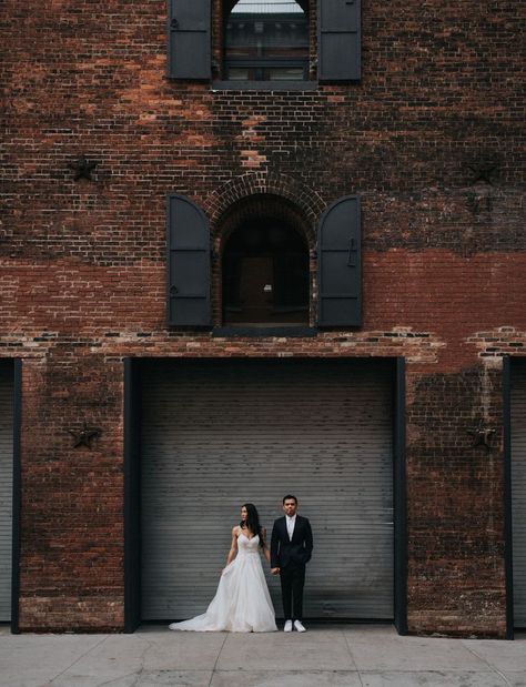 Brooklyn Rooftop Elopement  #brooklyn #newyork #elopement Friend Photography, Rooftop Elopement, Brooklyn Rooftop, Elopement City, Teen Couple, Brooklyn Newyork, City Wedding Photos, City Elopement, Military Couples