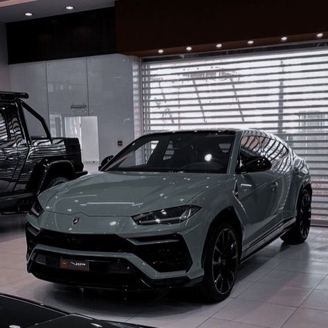 Dream Car Jeep, Bmw Car Wallpaper, Grey Porsche, Wallpaper Card, Car Upgrades, Dream Cars Bmw, Dream Cars Mercedes, New Luxury Cars, Dream Car Garage