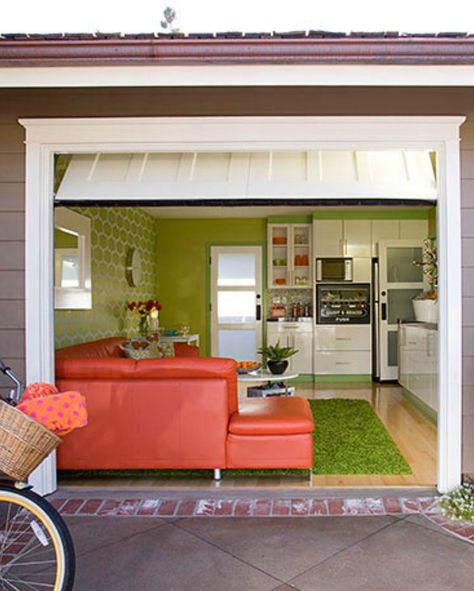 Garage = Family Hangout Space - Love your home, not enough space, change your garage into a family room. Garage Conversion To Family Room, Garage Loft Apartment, Casa Garage, Garage Transformation, Teen Hangout, Garage To Living Space, Garage Room, Garage Bedroom, Hangout Room