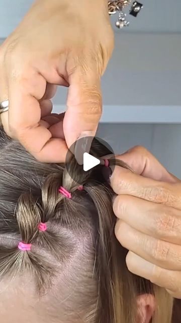 🎀easy hairstyles4little girls🎀 on Instagram: "Single pullthrough braid tutorial!" Medieval Hairstyles Short Hair, 10 Year Hairstyles, Braided Hairstyles For Kids Short Hair, French Braid Hack Simple, Toddler Girl Easy Hairstyles, Ponytail Hairstyles Easy For Kids, Pool Hair Ideas Hairstyles For Kids, Cute Hairstyles For Baby Girl, Braids For Little White Girls Hair