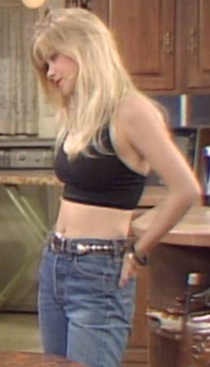 Christina Applegate Hot, Kelly Bundy, Nineties Fashion, Leah Remini, Heather Locklear, Bad Fashion, Christina Applegate, Retro Tv, Alt Fashion