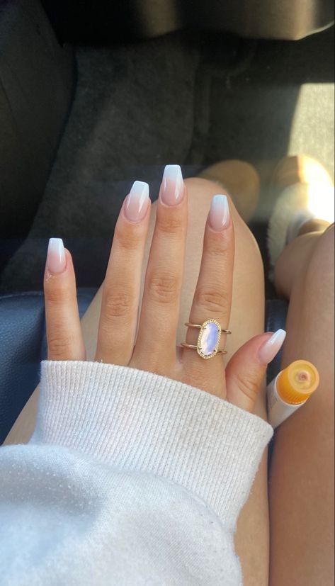 Essence Nails, Summery Nails, French Tip Acrylic Nails, Casual Nails, Acylic Nails, Formal Nails, Nagel Inspo, Cute Gel Nails, Nails Spring