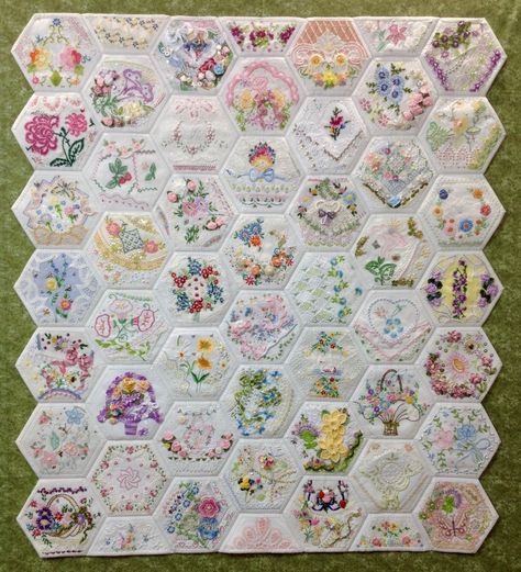 Rhonda Dort, Handkerchief Crafts, Hexie Quilt, Crazy Patchwork, Embroidered Quilts, Picture Quilts, Linen Quilt, Hexagon Quilt, 자수 디자인