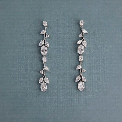 Matric Dance Jewellery, Long Flower Earrings, Dangly Silver Earrings, Silver Prom Jewelry, Prom Jewellery, Long Diamond Earrings, Wag Dr, Jewlery Earrings, Vine Earrings