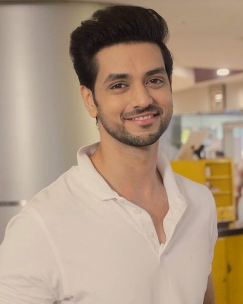 Actresses, Silsila Badalte Rishton Ka, Emotional Infidelity, Shakti Arora, Stylish Pic, Mood Off Images, Mood Off., Stylish Boys, Getting Engaged