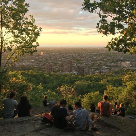 Such a romantic and hidden spot in Mont Royal Park. Summer’s around the corner! ☀️ #summer #travel #canada #montreal #romantic #sunset Quebec City Aesthetic Summer, Montreal In Summer, Montreal Canada Aesthetic Summer, Montreal City Aesthetic, Summer In Montreal, Montreal Summer Aesthetic, Canada City Aesthetic, Montreal Aesthetic Summer, Canada Aesthetic Summer