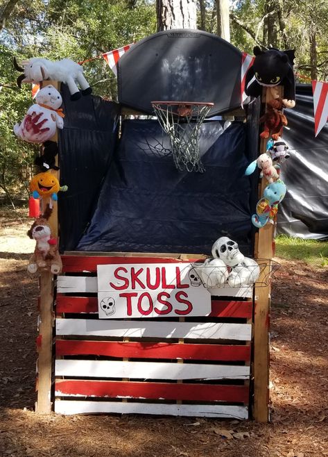 Game Booth Ideas, Scary Carnival, Halloween Carnival Games, Game Booth, Halloween Camping, Fun Halloween Party Games, Halloween Circus, Creepy Carnival, Casa Halloween