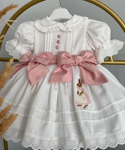 Kids Easter Outfits, Girls Easter Dress, Luxury Baby Clothes, Easter Outfit For Girls, Girls Easter Dresses, Baby Dress Design, Outfit Vintage