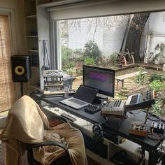 Bedroom Music Studio, Studio In Casa, Studio Music Room, T Name, Home Recording Studio Setup, Recording Studio Setup, Dj Room, Home Studio Ideas, Home Music Rooms