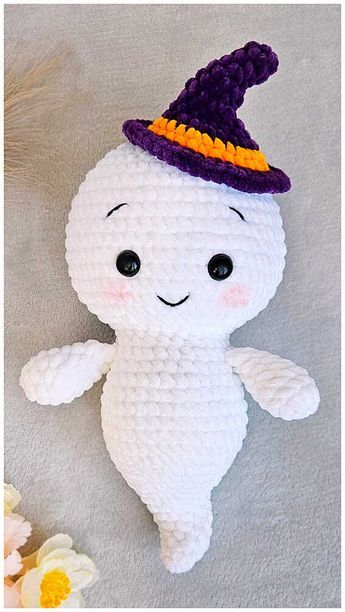 Crochet Ghost Amigurumi Free Pattern Amigurumi Patterns, Crochet Ghost Pattern, Amigurumi Ghost, Ghost Amigurumi, Crochet Halloween Patterns Free, Crochet Ghost, Halloween Amigurumi, Ghost Pattern, Diy Amigurumi