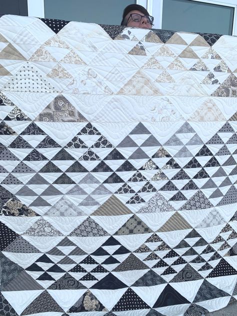 Free quilt pattern: Head to the mountain | APQS Patchwork, Free Mountain Quilt Pattern, Mountain Quilts Patterns, British Columbia Mountains, Blank Image, Mountain Quilt, Mountain Quilt Pattern, Layer Cake Fabric, Free Quilt Pattern
