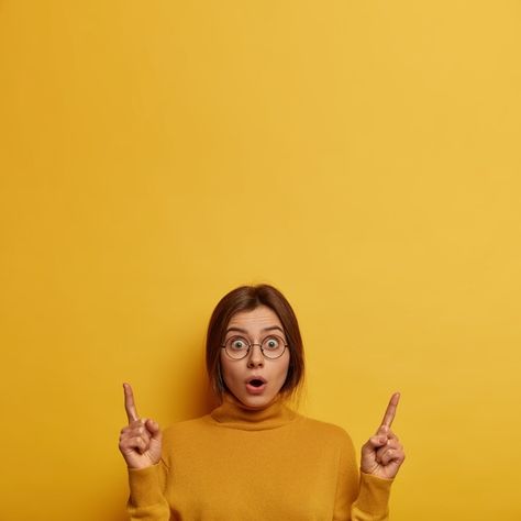 Shocked young woman gossips about latest... | Free Photo #Freepik #freephoto #people #woman #girl #human Big Round Glasses, Thinking Photos, Homemade Mouthwash, Instagram Design Layout, Wow Photo, Hipster Looks, Instagram Ideas Post, Instagram My Story, Poster Background Design