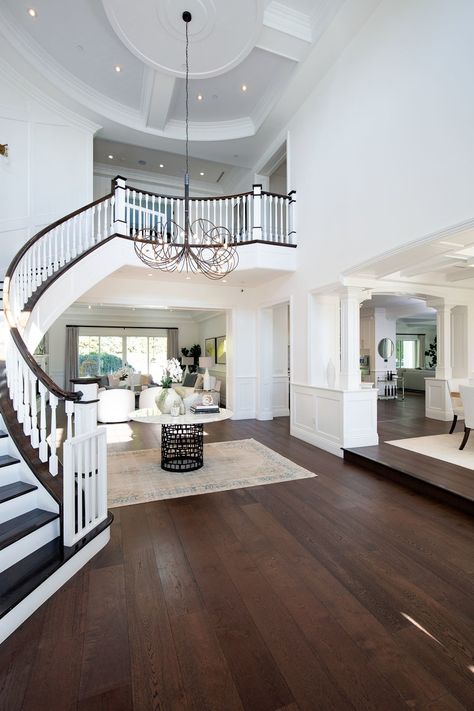 Hall With Stairs, Large Entrance Hall, Small Mansion, Dream House Entrance, Stairs And Hallway Ideas, Entrance Hall Decor, Bar Restaurant Design, Aesthetic Interior Design, Architecture Restaurant