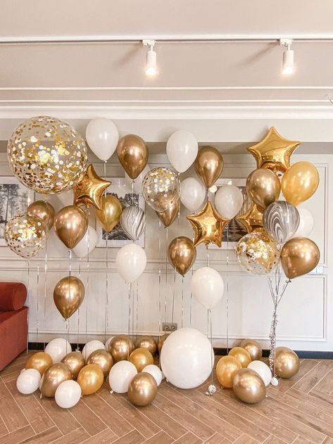 Silver Gold Birthday Decorations, Gold And White Decor Party, Mirror On Table Decor, Golden Birthday Balloon Arch, Celestial Party Ideas, White And Gold Theme Graduation Party, 20s Party Theme Decorations, Gold 16 Balloons, Silver And Gold Party Decor