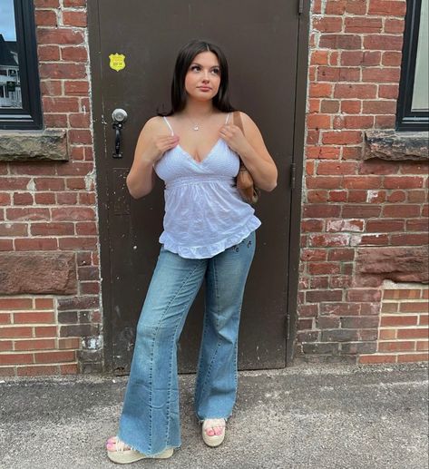 College Outfits, 2000s Fashion Outfits Plus Size, Midsize Outfits Summer, Spring Outfits College, Plus Size Aesthetic Outfits, Midsize Outfits, Dress Up Outfits, 2000s Fashion, Spring Summer Outfits
