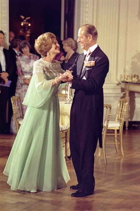 Us First Lady, State Dinner, Betty Ford, Princesa Real, Life In Pictures, Fashion Feminine, Duke Of Edinburgh, Prince William And Catherine, Princess Elizabeth