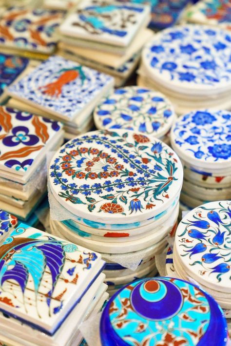 Turkey Culture, Turkish Architecture, Turkey Vacation, The Blue Mosque, Islamic Tiles, Topkapi Palace, Iznik Tile, Turkey Travel Guide, Turkish Tile