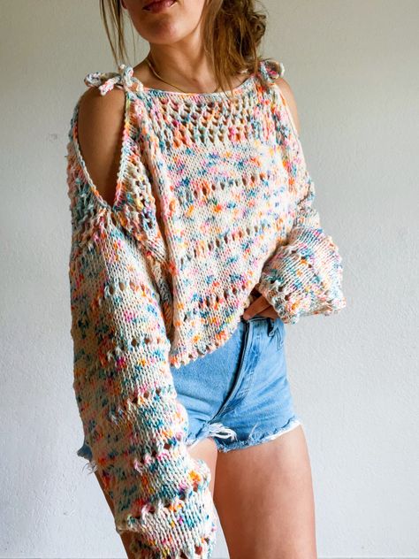 The Freya Summer Sweater Design for Hobbii – Happy Love Co Knitting Top, Cardigan Au Crochet, Pull Crochet, Mode Hippie, Crochet Sweater Pattern Free, Summer Sweater, Summer Sweaters, Crochet Diy, Crochet Top Pattern