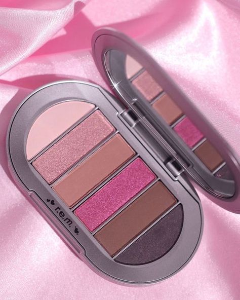 r.e.m.beauty on Instagram: "think pink with our “thank u, next” inspired #midnightshadows eyeshadow palette! 🍧🧸💞 1/3 of our *new* ”thank u, next” favorite things eye set. and did we mention she’s limited edition? press play on these limited-edition shades + remix with #rembeauty bestsellers, exclusively at @theofficialselfridges today + @ultabeauty on 1.22 ♡" Ariana Grande Makeup, Rem Beauty, R E M Beauty, Thank U Next, Power Of Makeup, Press Play, Makeup Store, Plumping Lip Gloss, Cruelty Free Brands