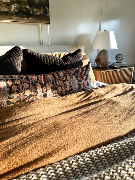 Charcoal And Brown Bedding, Boho Bedroom Brown Bedding, Moody Master Bedding, Cozy Boho Bedding, Rust And Black Bedding, Carmel Colored Bedding, Cozy Earth Bedding, Warm Brown Casaluna Bedding, Moody Boho Bedding