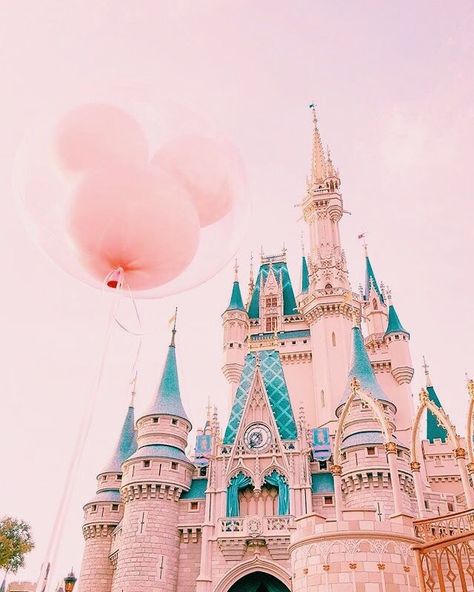 disney Disney World Fotos, Disneyland Aesthetic, Lindo Disney, Dunia Disney, Disney Mignon, Disneyland Photography, Foto Disney, Disney World Pictures, Fotografi Kota