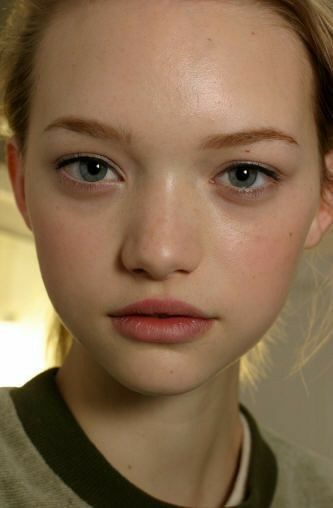 Models With Freckles, Gemma Ward, Hd Pic, Model Face, Natural Face, Interesting Faces, Doll Face, Beauty Inspiration, Pretty Face