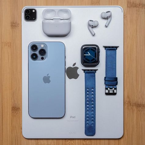 Apple Setup, Ultra Watch, Ipad Setup, Apple Event, Apple Gadgets, Vintage Phone Case, All Apple Products, Apple Iphone Accessories, Blue Things