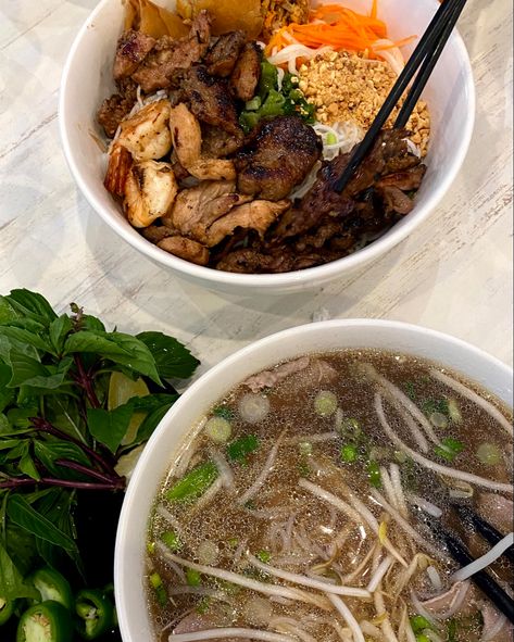 Vietnamese Recipes, Recipes Aesthetic, Food Noodles, Vietnamese Food, Book Aesthetics, Dream Girl, Cafe Food, Soul Food, Japchae