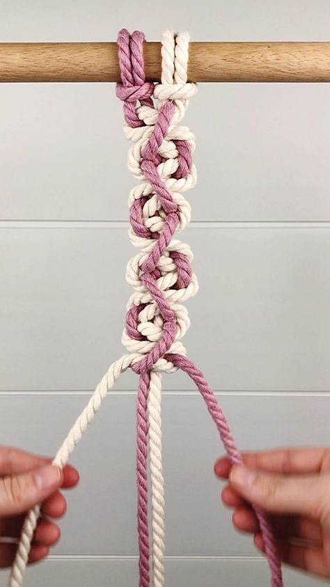 graywonders on Instagram: Here is a brand new macrame tutorial that uses half square knots and the friendship bracelet knot! 🤩 This knot would work great in plant… Taylor Swift This Love, Friendship Bracelet Knots, Bracelet Knot, Macrame Tutorials, Square Knot, The Friendship, Bracelet Knots, Taylor S, Macrame Tutorial