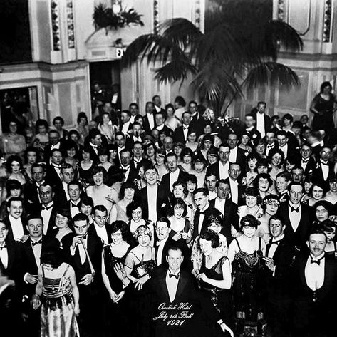 Tumblr, The Shining 1980, Hotel Ballroom, Overlook Hotel, Hotel Party, Classic Horror Movies, 100 Years Ago, Jack Nicholson, Stanley Kubrick