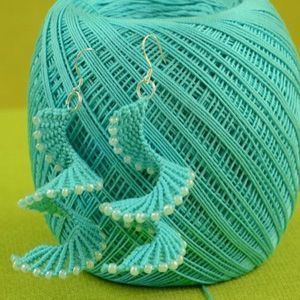 How to: Macrame Spiral Earrings | Crochet earrings pattern, Crochet jewelry patterns, Crochet jewelry Crochet Hoop Earrings Pattern Free, Crochet Earring Patterns, Macrame Spiral, Macrame Earrings Tutorial, Pola Macrame, Spiral Crochet, Macrame Bracelet Patterns, Crochet Jewelry Patterns, Crochet Earrings Pattern