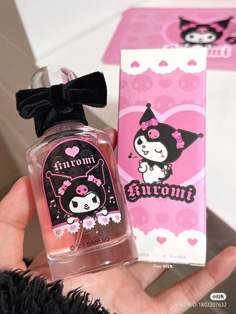 Koleksi Parfum, Hello Kitty Makeup, Hello Kitty Crafts, Hello Kitty Accessories, Pretty Skin Care, Perfume Lover, Bath And Body Care, Hello Kitty Collection, Pink Girly Things