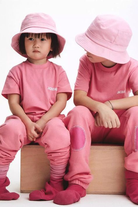 Jacquemus Launches Pink Collection With a Campaign Featuring Kids Simon Porte Jacquemus, Kids Garments, Kids Clothing Brands, Campaign Fashion, Pink Collection, 4 Images, Happy Socks, Cute Style, Style Sneakers