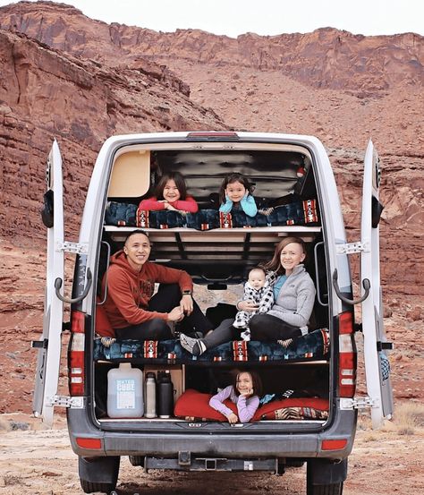 Van Life With Kids, Camper Van Layout, Van Conversion For Family, Van Layouts, Van Layout, Best Camper, Pop Top Camper, Stealth Camping, Minivan Camping
