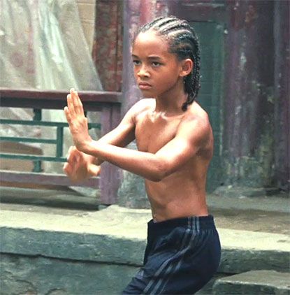 Jaden Smith in the 2010 Karate Kid Karate Kid Smith, Jaden Smith Karate Kid, Karate Kid Jaden Smith, Will Smith And Family, Karate Kid 2010, Willow And Jaden Smith, Kids Karate, The Karate Kid 1984, After Earth