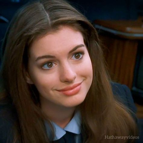 Anne Hathaway, Kaptan Jack Sparrow, Princess Diaries, Girl Movies, Good Movies To Watch, Movie Clip, Iconic Movies, Film Aesthetic, Just Girl Things