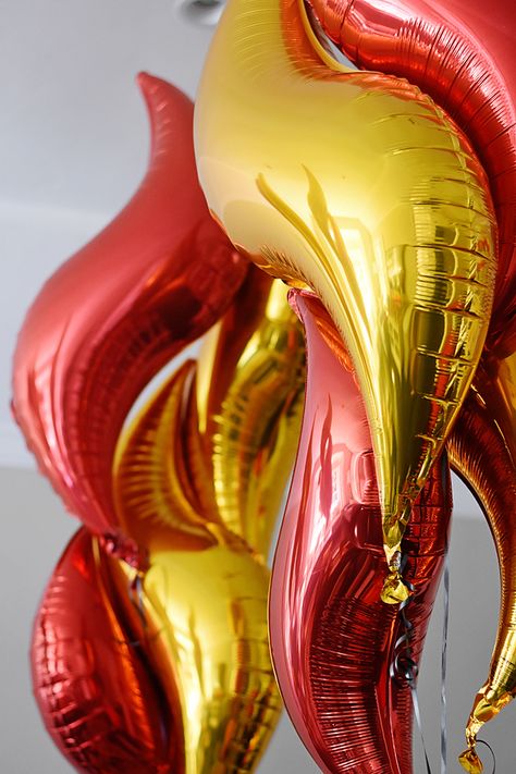 Birthday Balloons Woman, Woman Party Ideas, Fire Party Ideas, Birthday Party Ideas For Women, Party Ideas For Women, Phoenix Party, Toddler Birthday Themes, Fire Party, Fire Balloon