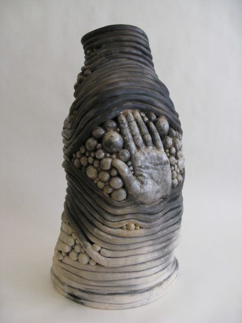 Hand Coil Pot- Claire Woolard ClayWorks. Combine coils, balls of clay and molded… Fimo, Coil Pottery, Coil Pots, Tanah Liat, Pottery Classes, Ceramics Projects, Keramik Vase, Art Clay, Molding Clay