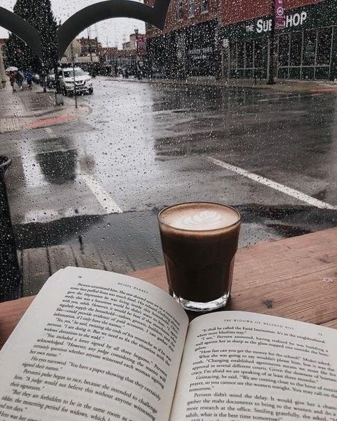 Intorno on Twitter: "#coffee and #books… " Book And Coffee, Cozy Rainy Day, House Makeovers, Rainy Day Aesthetic, Love Rain, Cozy Aesthetic, Autumn Cozy, Coffee And Books, Autumn Aesthetic