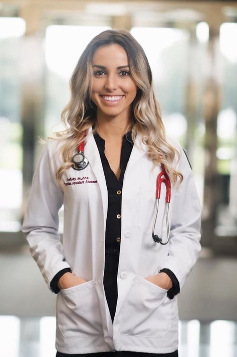 Doctor Photoshoot, Ashley Kay, Foto Doctor, Dental Photos, Dental Doctor, Nursing Graduation Pictures, To Be A Doctor, Nurse Photos, Be A Doctor