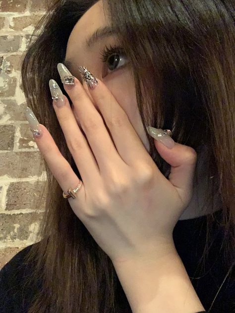 Does it look good Idol Nails, Gel Toe Nails, Beauty Hacks Nails, Hello Nails, Asian Nails, Graduation Nails, Hippie Nails, Korean Nails, Goth Nails