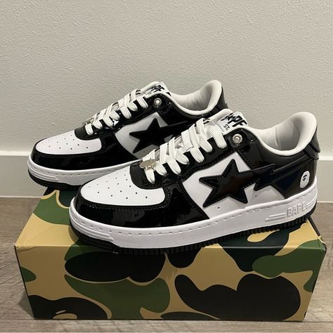 A Bathing Ape Bapesta Black Bepe Shoes, Bape Shoes Girls, Nike Bape Shoes, Black Bapesta Shoes, Babesta Shoes, Y2k Shopping List, Bapestar Shoes, A Bathing Ape Outfits, Black Bape Shoes